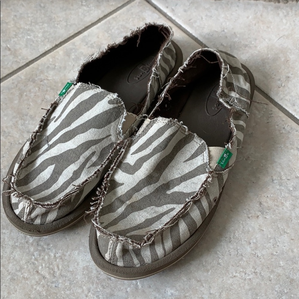 Sanuk zebra slip ons